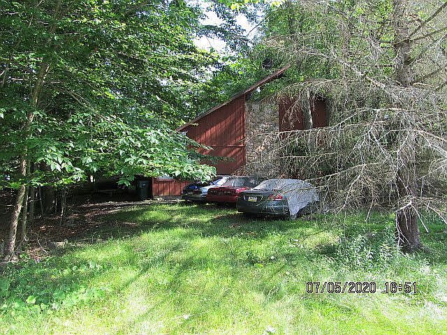 1st image of 3339 Woodland Dr