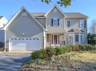 1113 Hawkins Wood Cir, Midlothian, VA