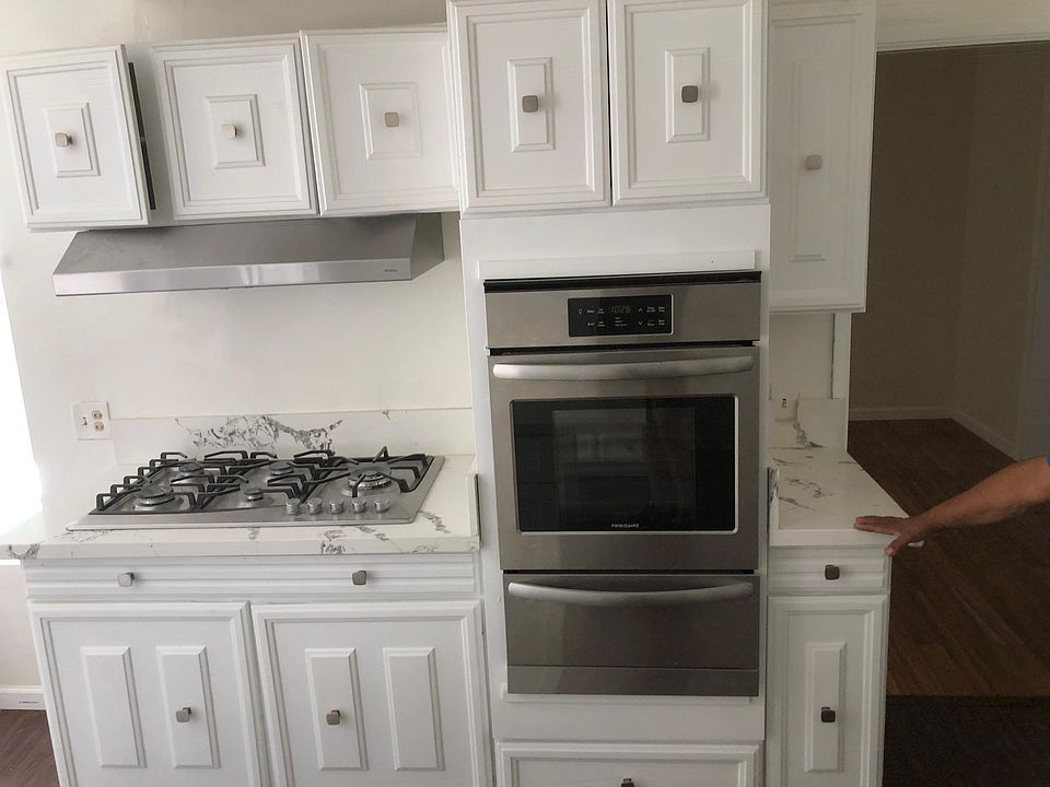 1st image of 9332 Charleville Blvd