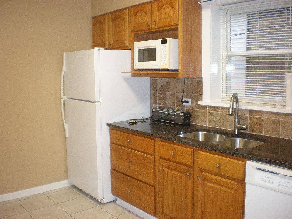 1st image of 7123 W Schreiber Ave APT 1