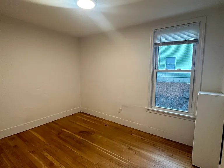 38 Newton St #2 — Photo 9