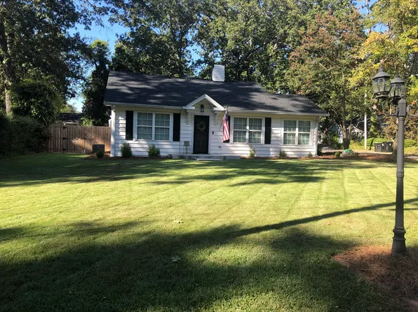 200 Oakwood Rd, Rome, GA 30165