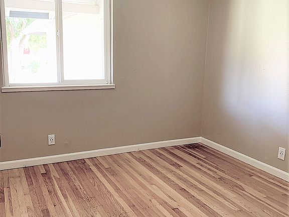 4th image of 1395 Bouret Dr