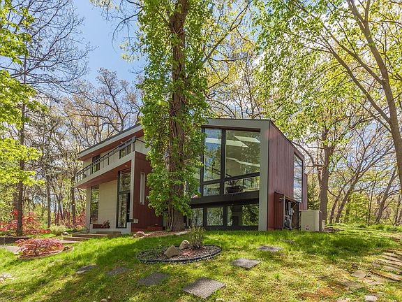 2nd image of 1125 Elmwood Dr