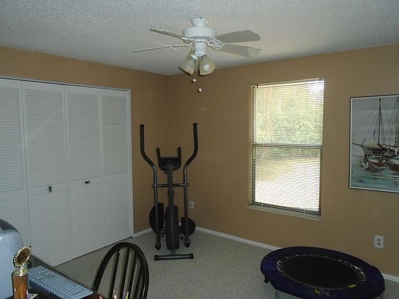 5th image of 2058 Gary Ct