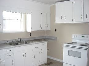 3rd image of 409 Highland Ave