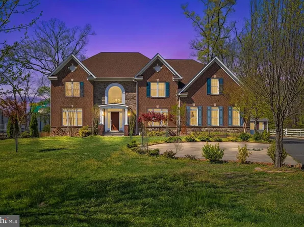 7934 Shreve Rd, Falls Church, VA 22043