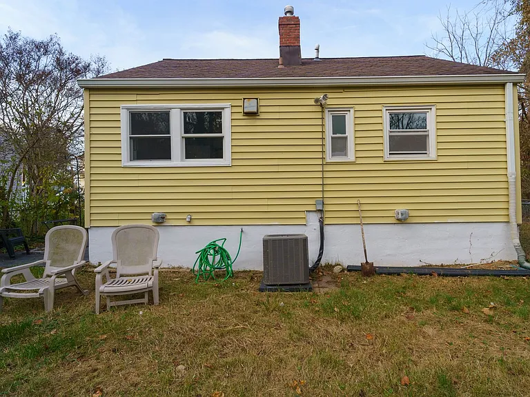 4400 Garrett Park Rd — Photo 20