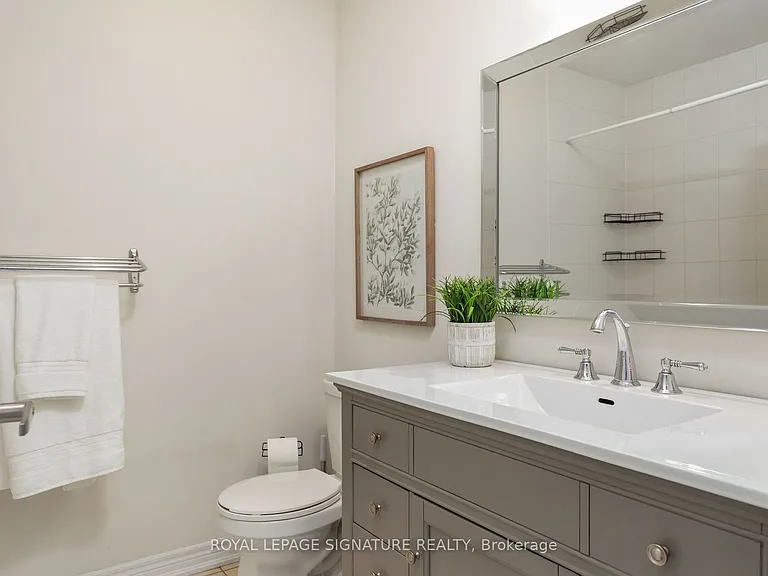 105 Kayla Cres E #18 — Photo 21