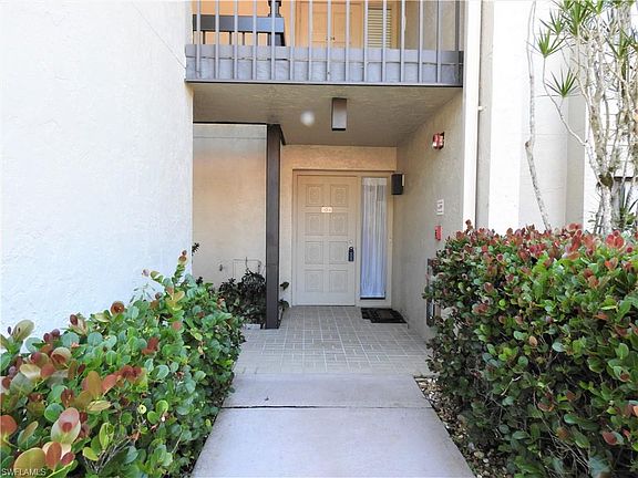3rd image of 4250 Steamboat Bnd APT 104