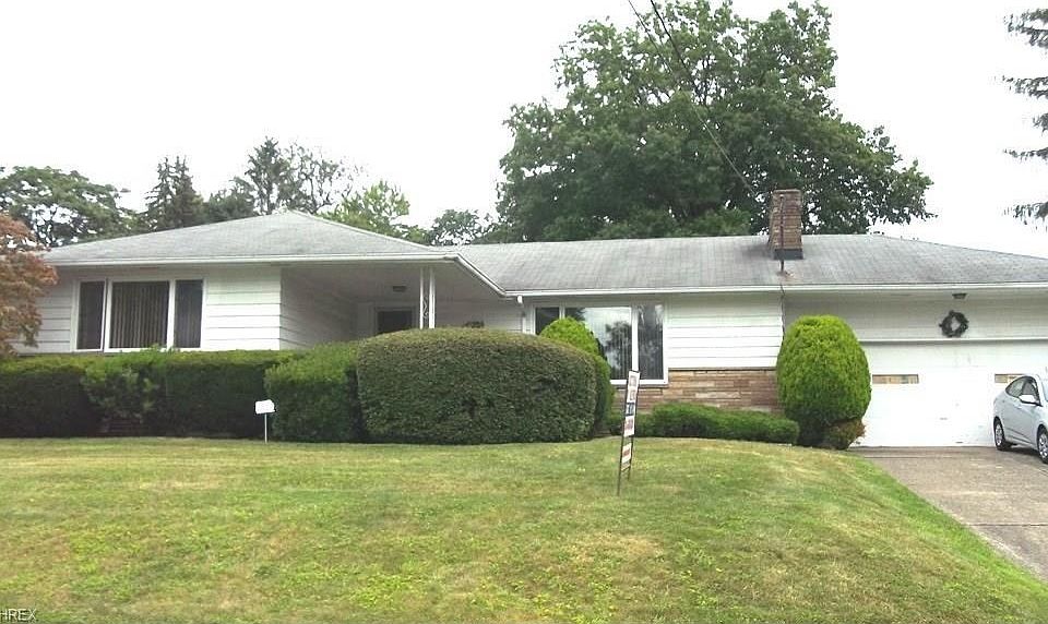 1st image of 311 Lincoln Ave