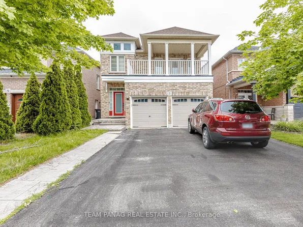 7 Village Lake Cres, Brampton, ON L6S 6K2
