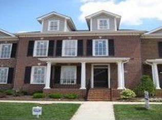 57 Cypress Grove Ln, Huntsville, AL 35824