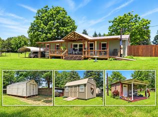 112 Melody Dr, Gladewater, TX 75647
