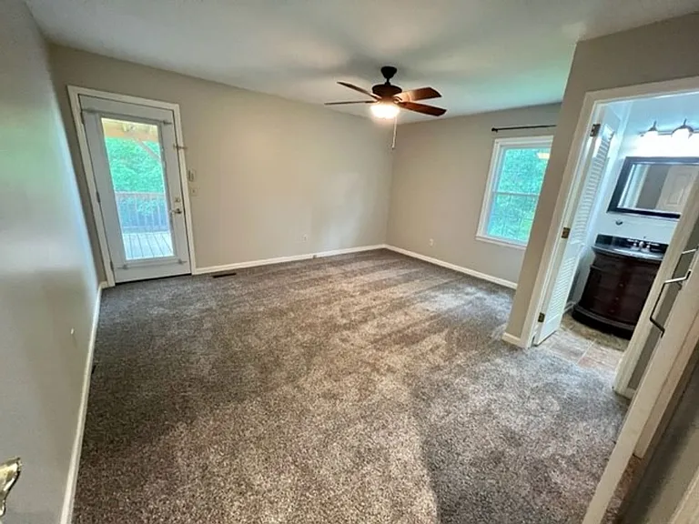 720 Eugenia Ct — Photo 11