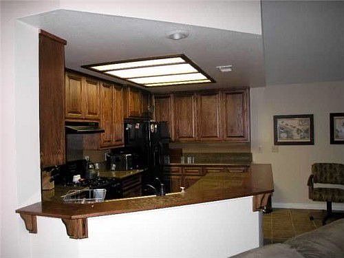 3rd image of 1670 Harbor Dr