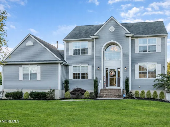 1668 Kalvel Court, Toms River, NJ 08755