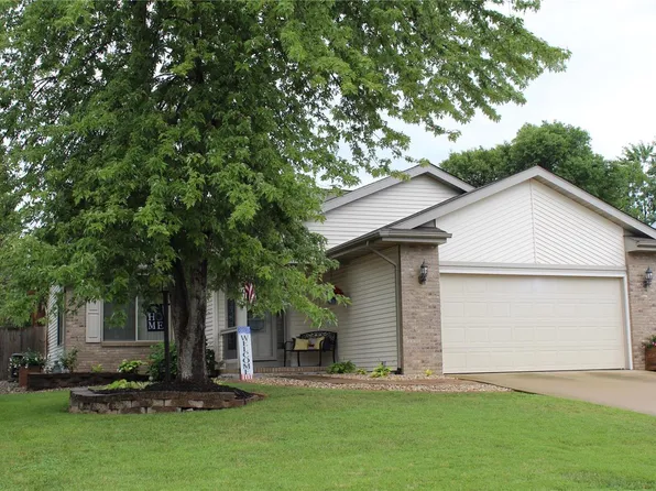 620 Bayfield Ct, Moro, IL 62067