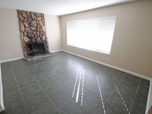 3rd image of 6147 Viceroy Way