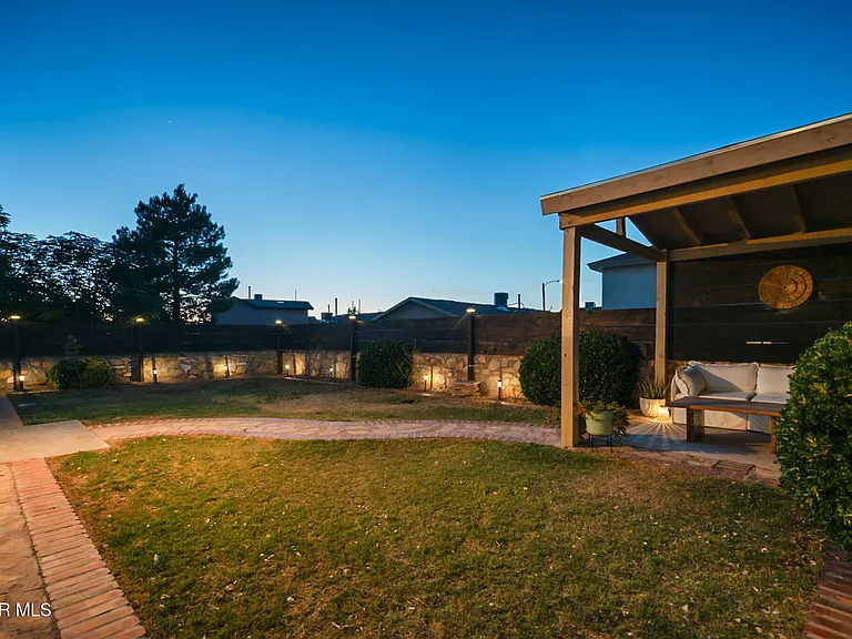 14121 Tierra Halcon Dr — Photo 29