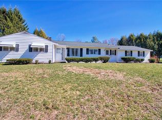 5 Deepwood Rd, Naugatuck, CT 06770
