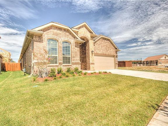 2nd image of 2209 Skysail Ln