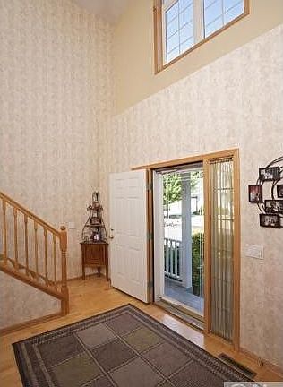 5th image of 325 Wicklow Pl