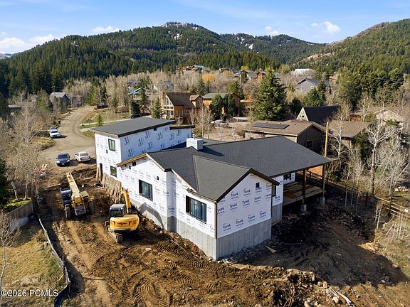 5th image of 4611 Ponderosa Dr