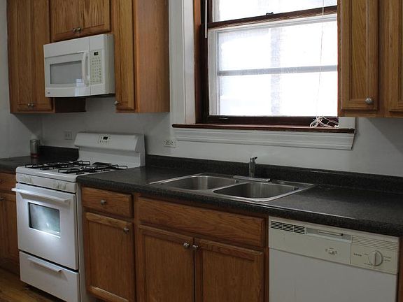 2nd image of 5824 N Virginia Ave #1