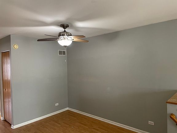 2nd image of 833 Symphony Dr