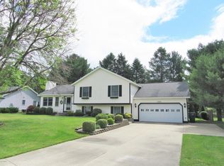 3760 W Fuller Dr, Muskegon, MI 49444