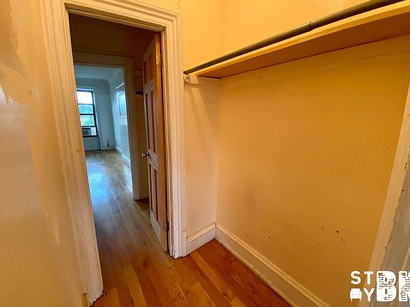 5th image of 146 Macon St #3A