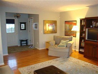 4th image of 9688 Sunray Dr
