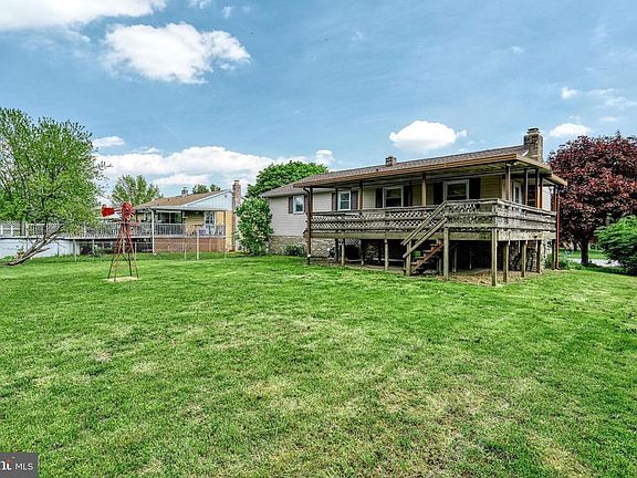 3rd image of 214 Perry Ave