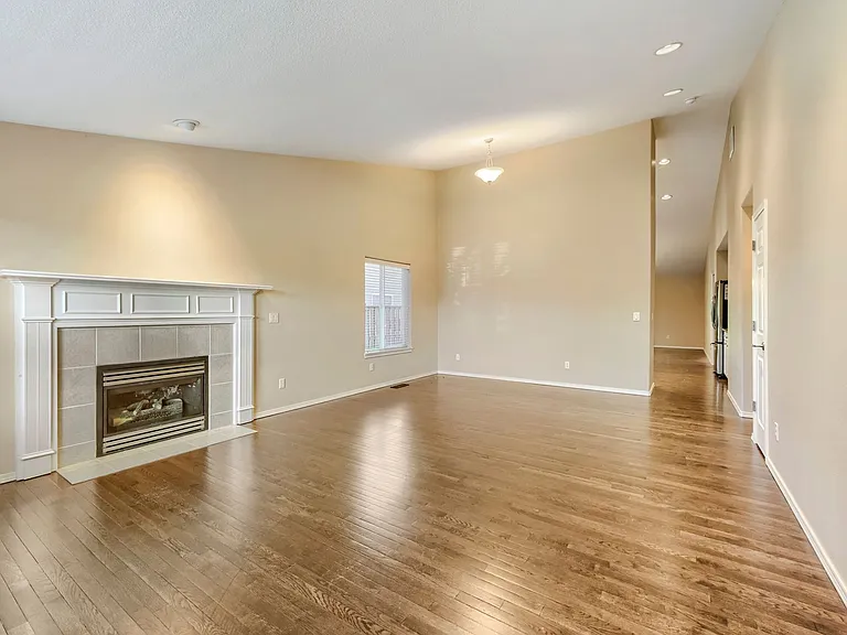 15084 Persimmon Way — Photo 6
