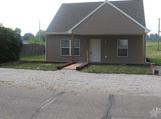 315 W Pleasant St, Churubusco, IN 46723