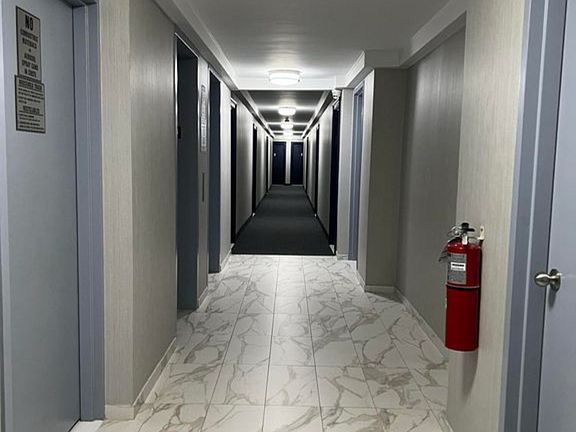 4th image of 755 Narrows Rd N APT 1007