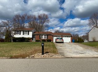 711 Laurelwood Dr SE, Warren, OH