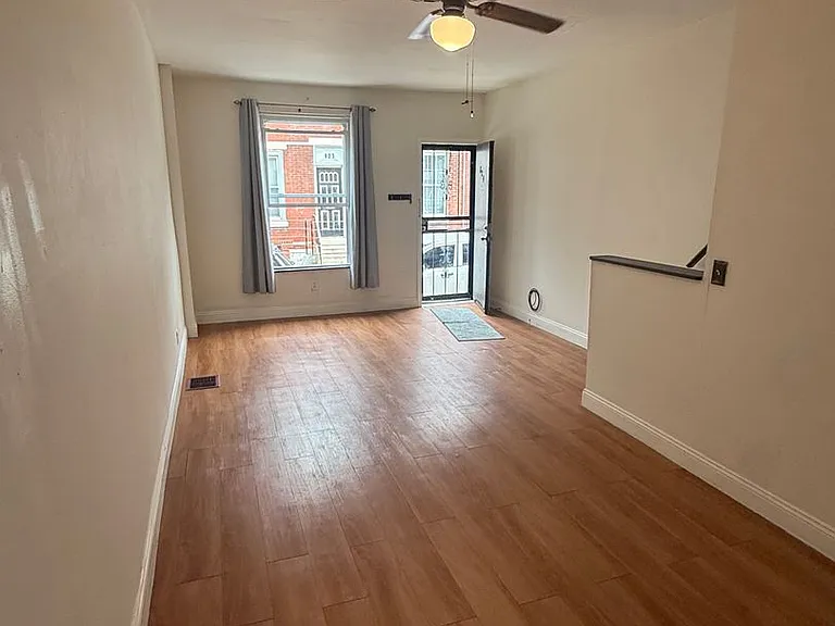 824 Winton St — Photo 7