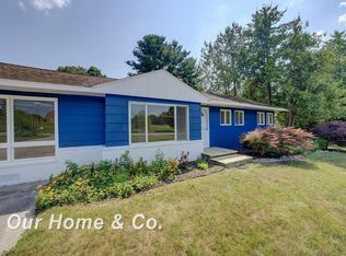 6072 Center Rd, Traverse City, MI 49686