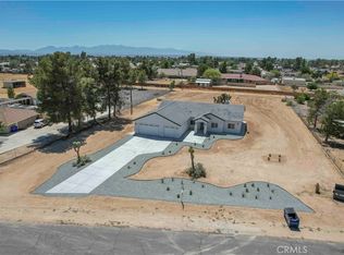 14416 Ricaree Rd, Apple Valley, CA 92307