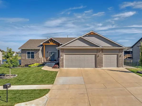 920 Freedom St, Derby, KS 67037