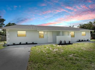 2478 NW Holiday Ct, Jensen Beach, FL 34957
