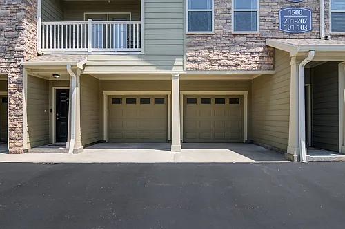 Sovereign at Overland Park Photo 1