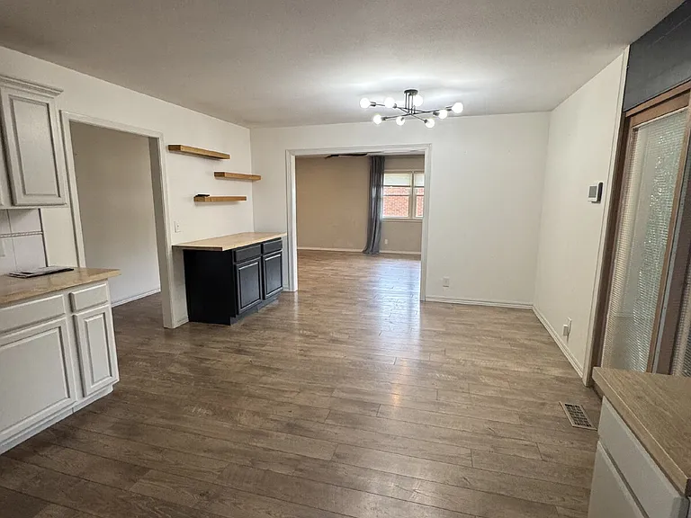 840 N Waddington Ave — Photo 5