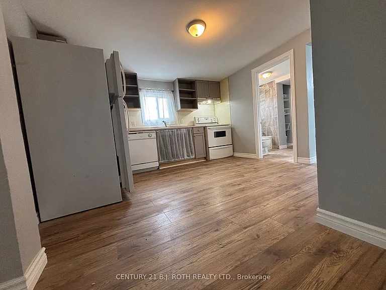 397 Mosley St — Photo 5