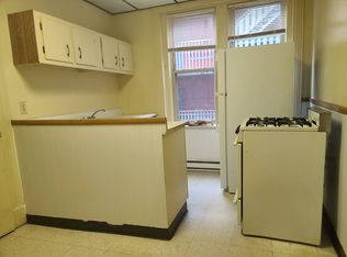 30-32 Willow St - 2C, Waterbury, CT 06710