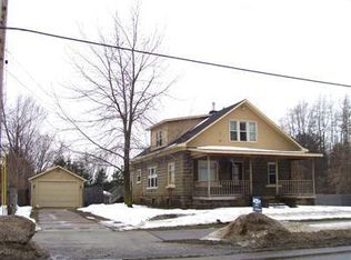 411 3rd St, Spring Lake, MI 49456