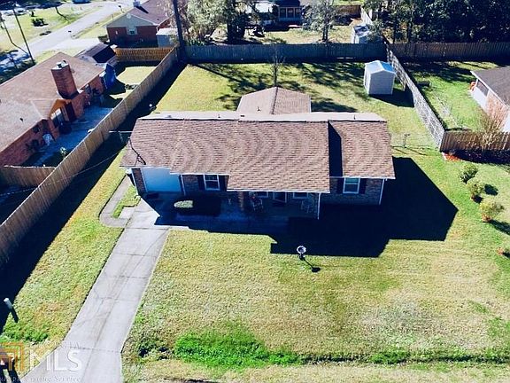 2nd image of 113 W Peach Ave