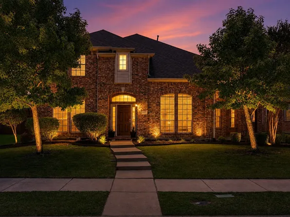 1041 Crystal Lake Dr, Frisco, TX 75036